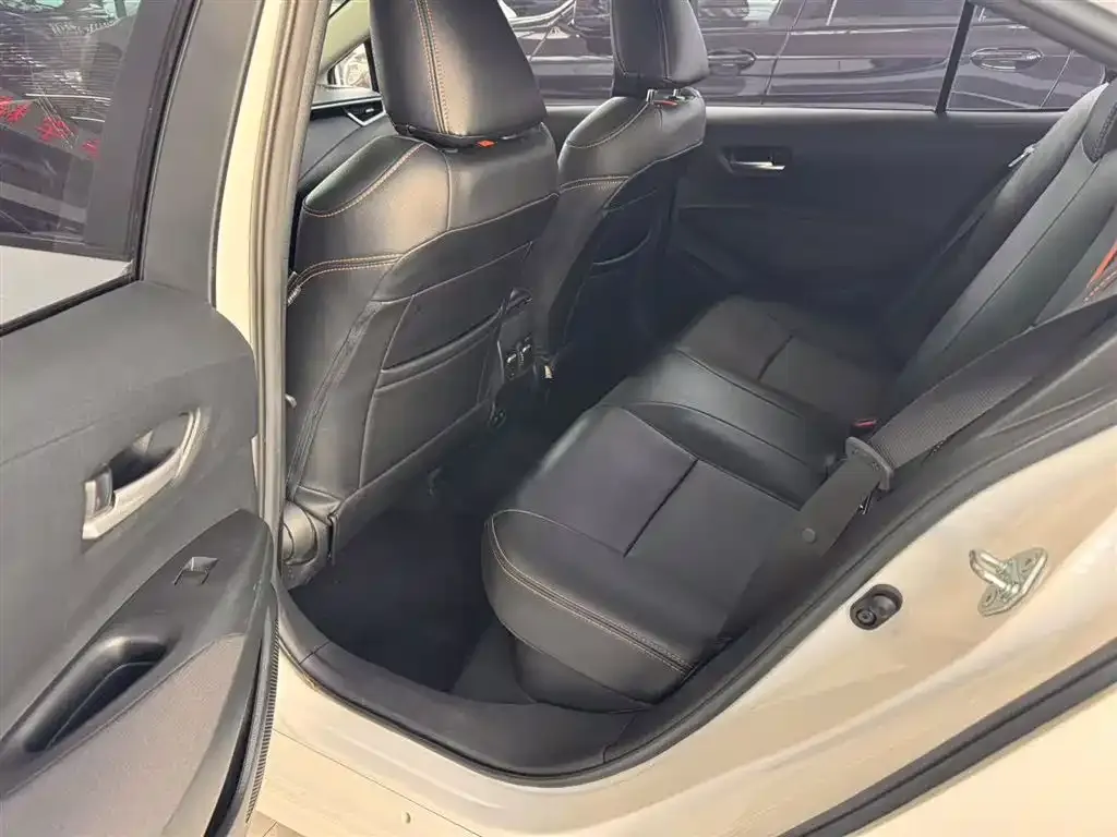Toyota Corolla 2022 из CN, фото 2