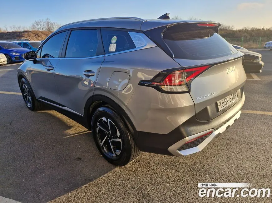 Kia Sportage — фото 8