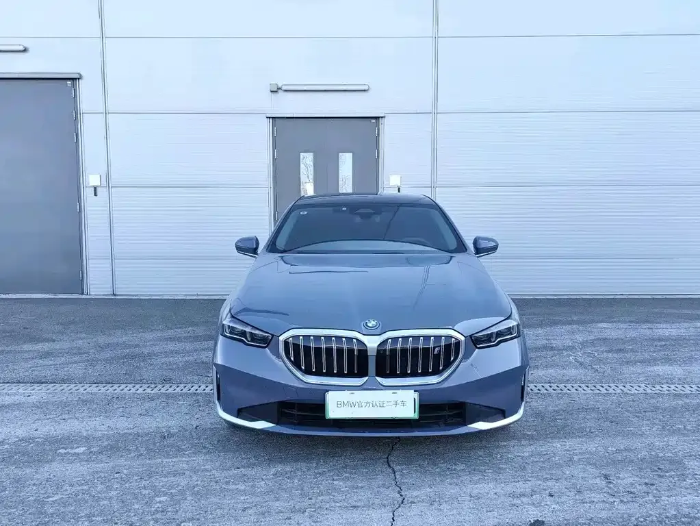 BMW i5 2025 из CN, фото 5