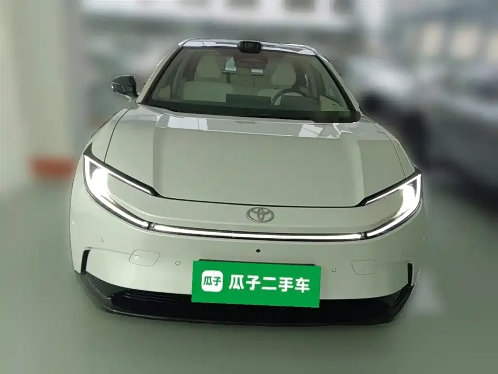 Toyota bZ5 2025 из CN, фото 10