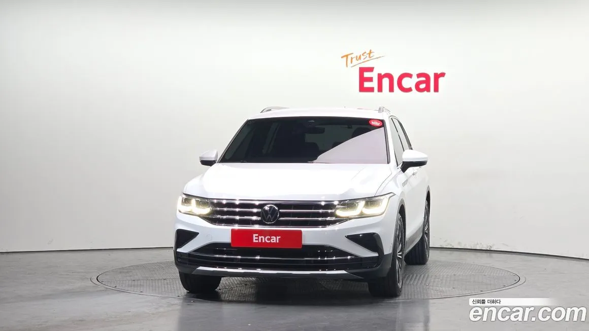 Volkswagen Tiguan — фото 7
