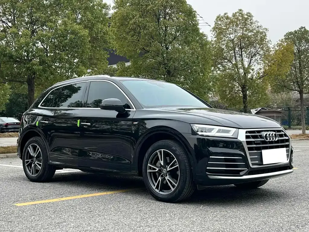 Audi Q5L — фото 4