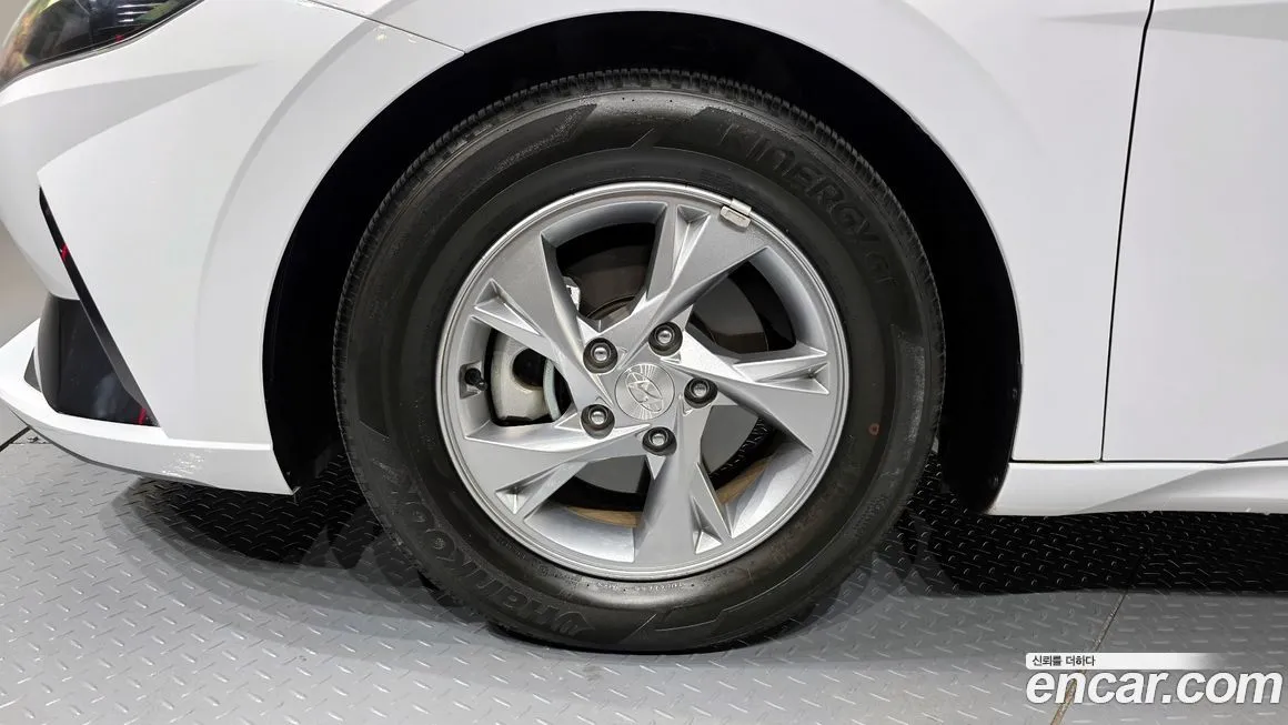 Hyundai AVANTE — фото 6