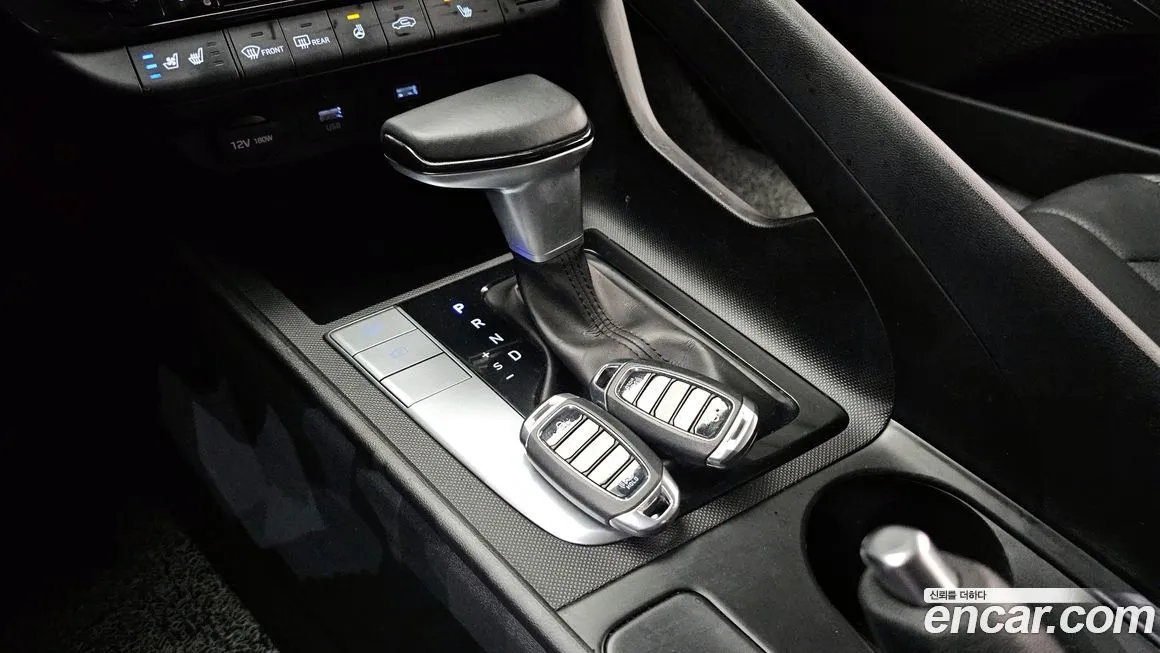 Hyundai AVANTE — фото 8