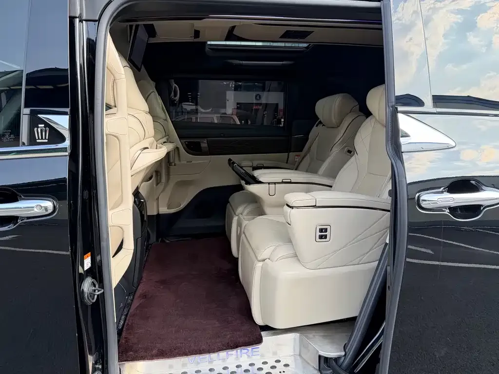 Toyota Vellfire 2024 из CN, фото 4