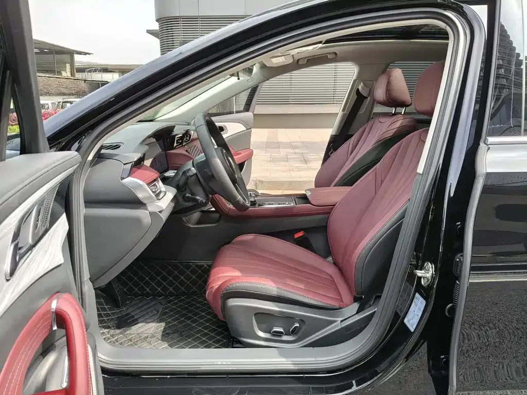 Hongqi H5 2025 из CN, фото 6