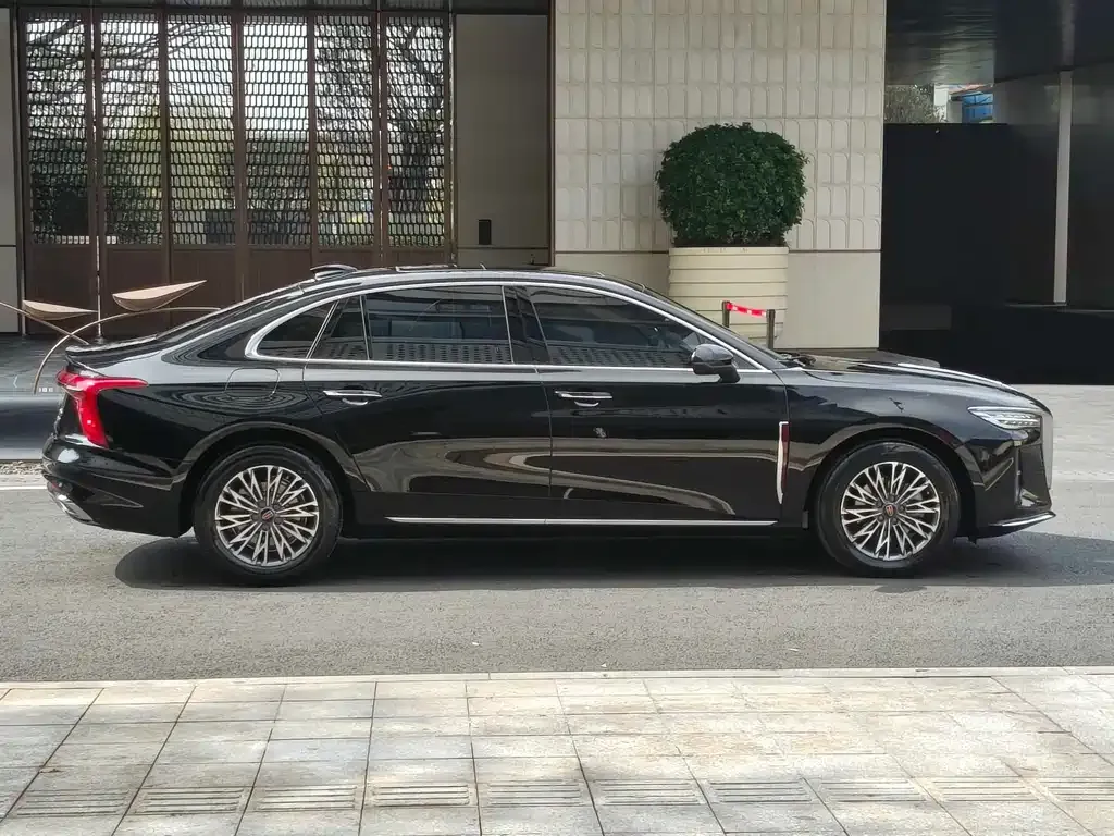 Hongqi H5 2025 из CN, фото 3
