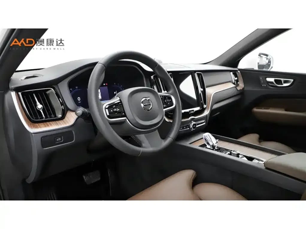 Volvo XC60 2024 из CN, фото 9