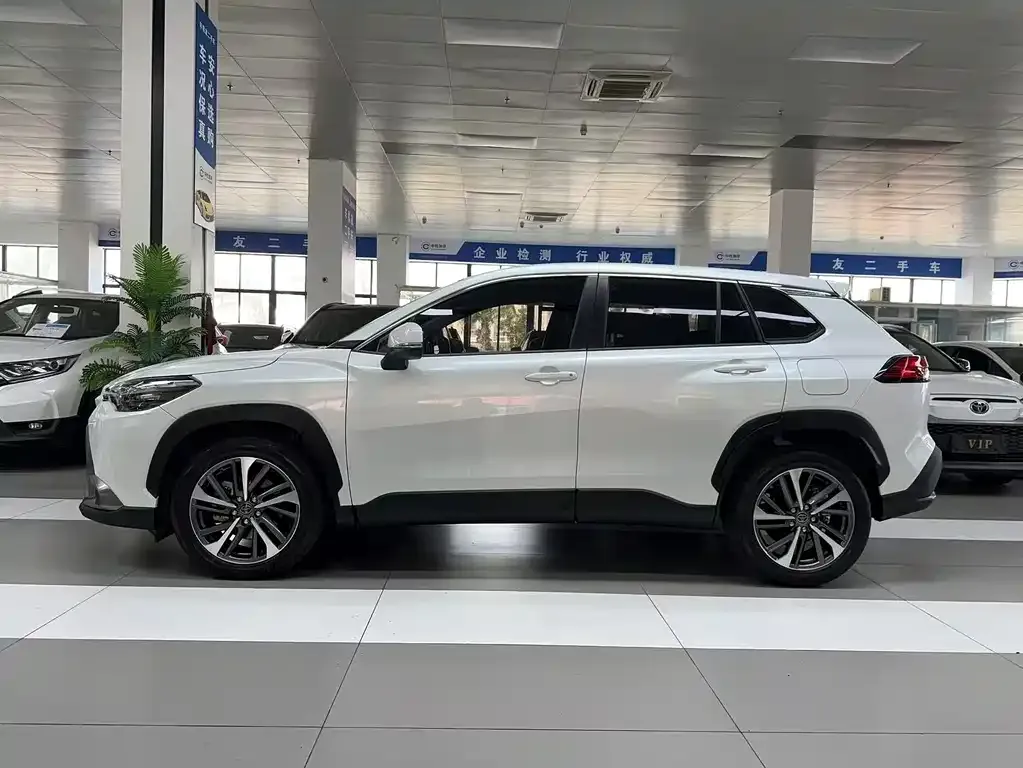 Toyota Frontlander 2022 из CN, фото 4