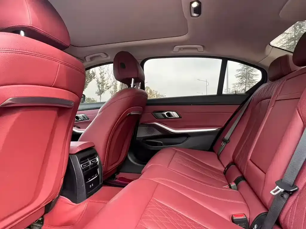 BMW i3 2024 из CN, фото 2