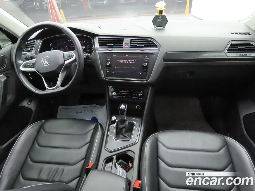 Volkswagen Tiguan — фото 7