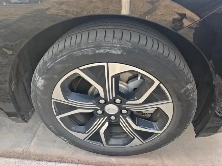 Hongqi E-QM5 2023 из CN, фото 5