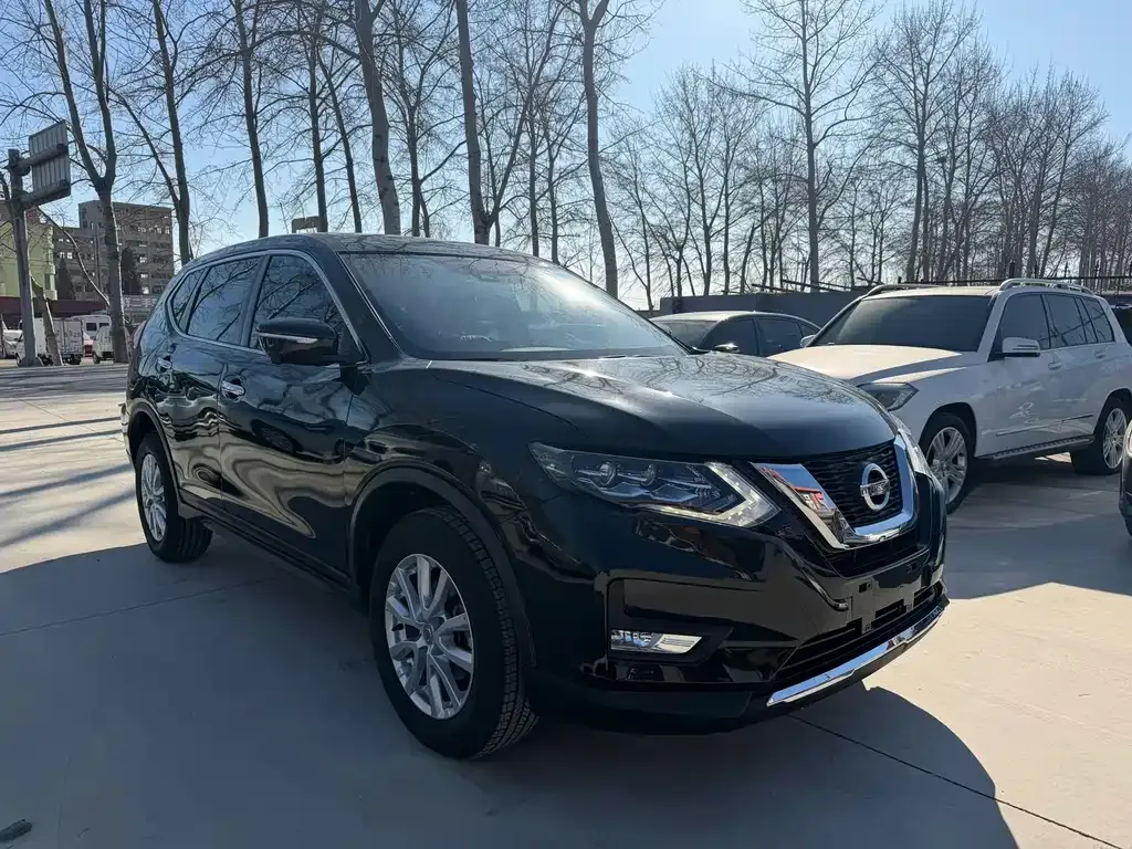 Nissan X-Trail — фото 9