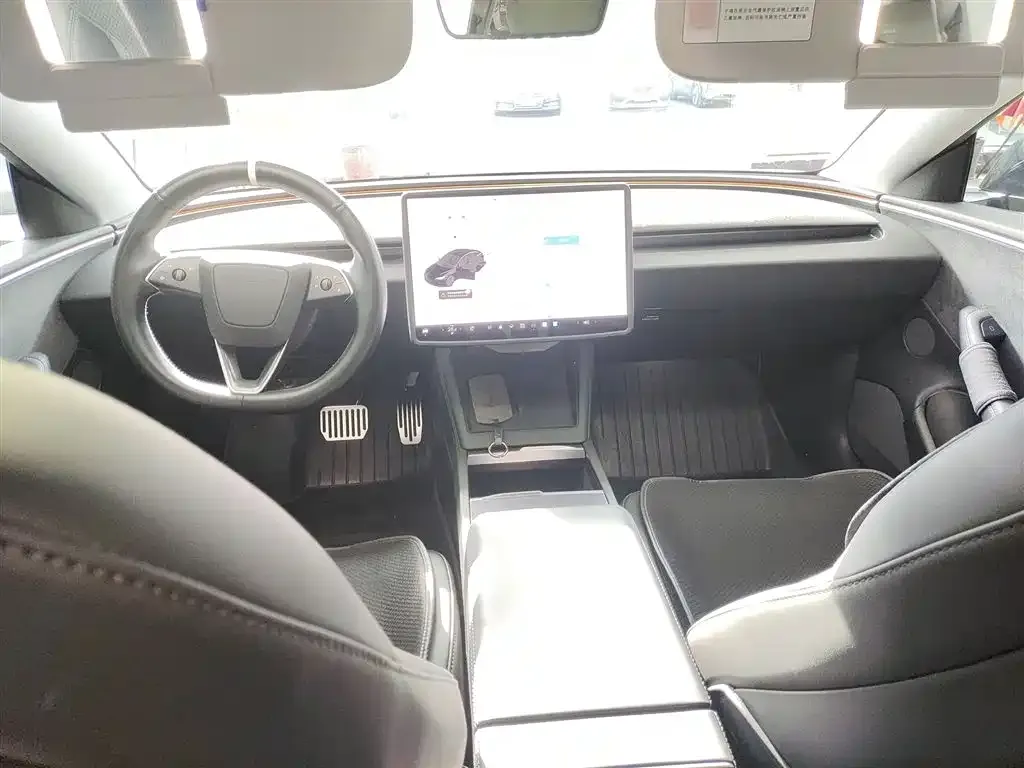 Tesla Model 3 2024 из CN, фото 2