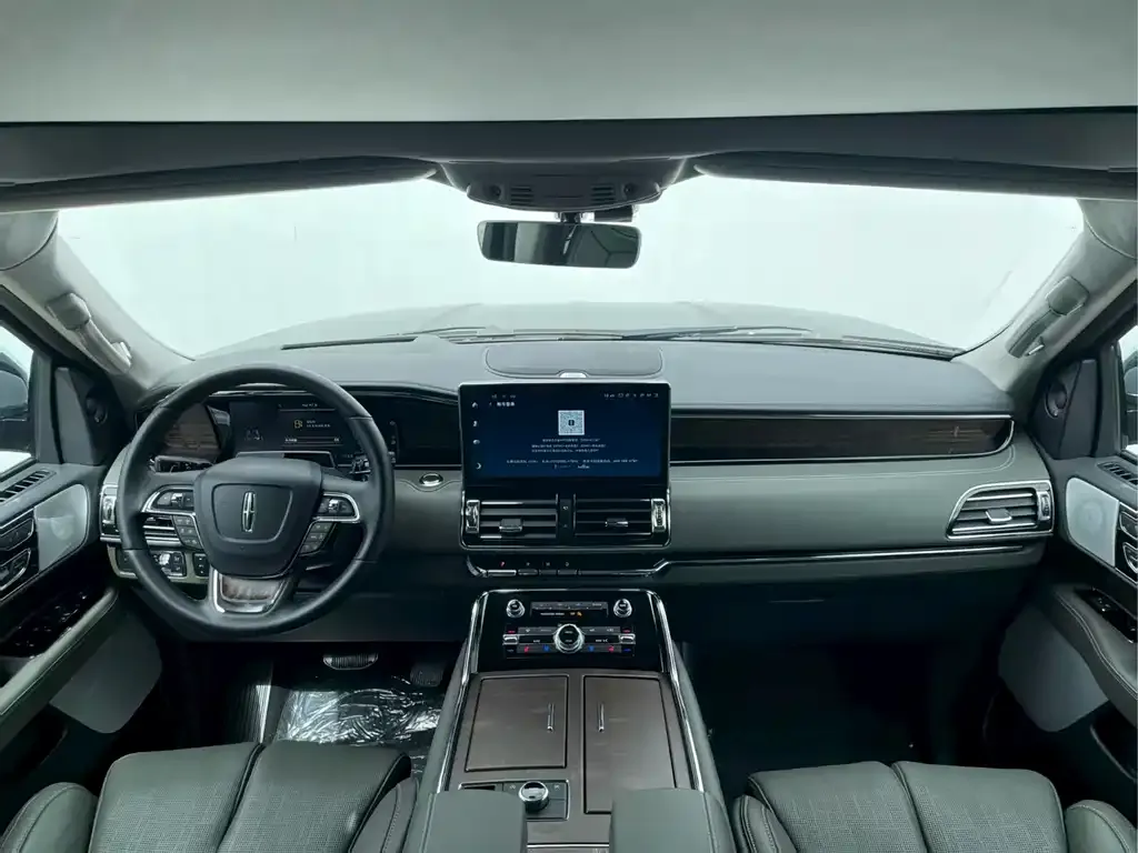 Lincoln Navigator — фото 10