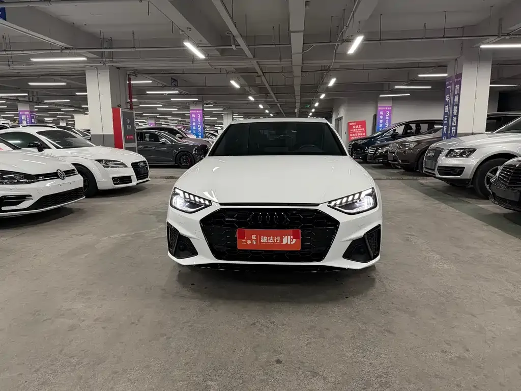 Audi A4L 2022 из CN, фото 6