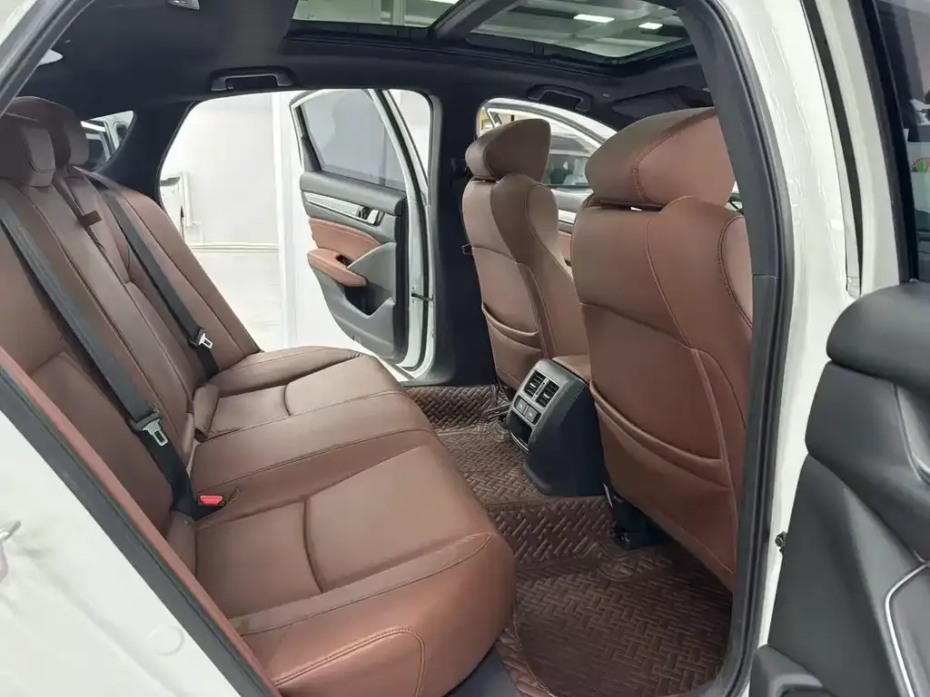 Honda Inspire 2022 из CN, фото 4