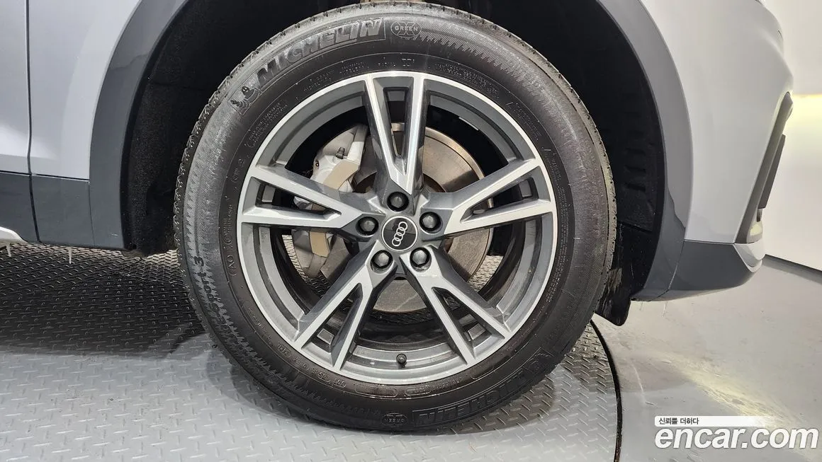 Audi Q5 2022 из KR, фото 6