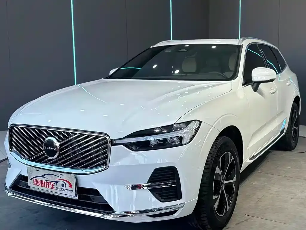 Volvo XC60 2025 из CN, фото 1