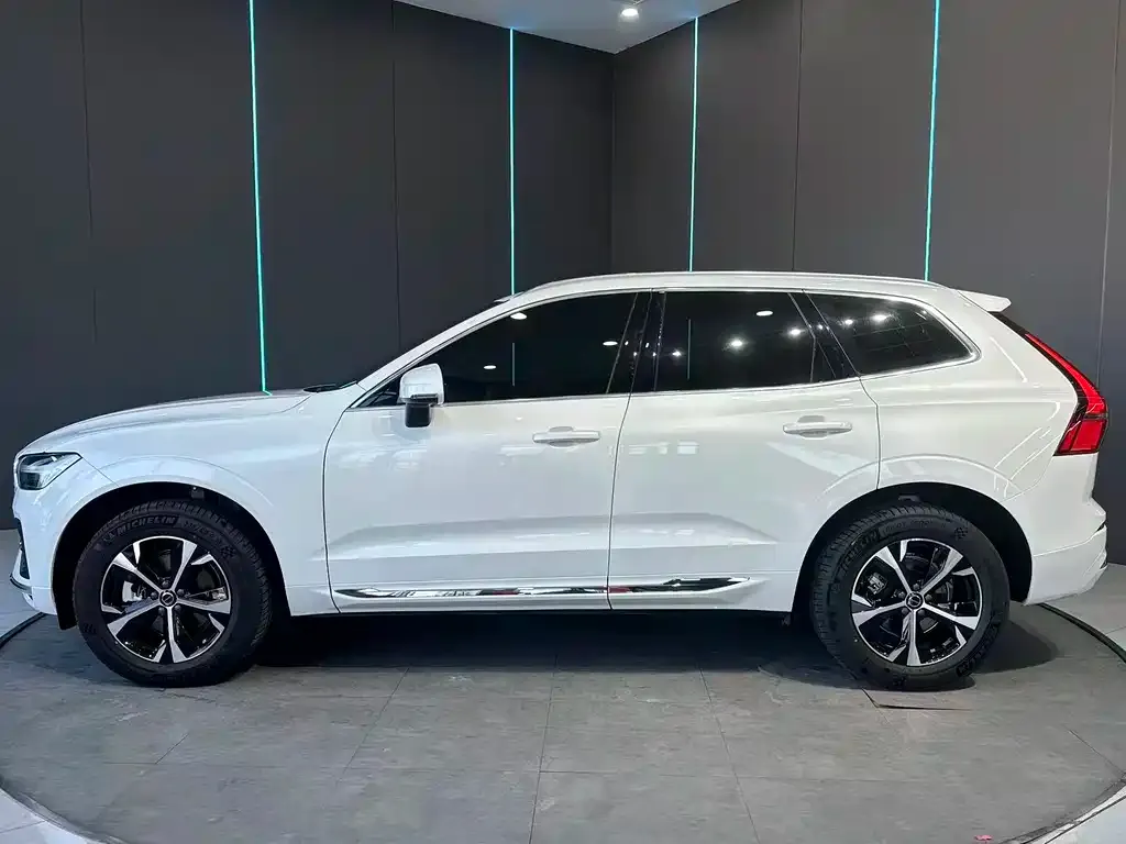 Volvo XC60 2025 из CN, фото 10