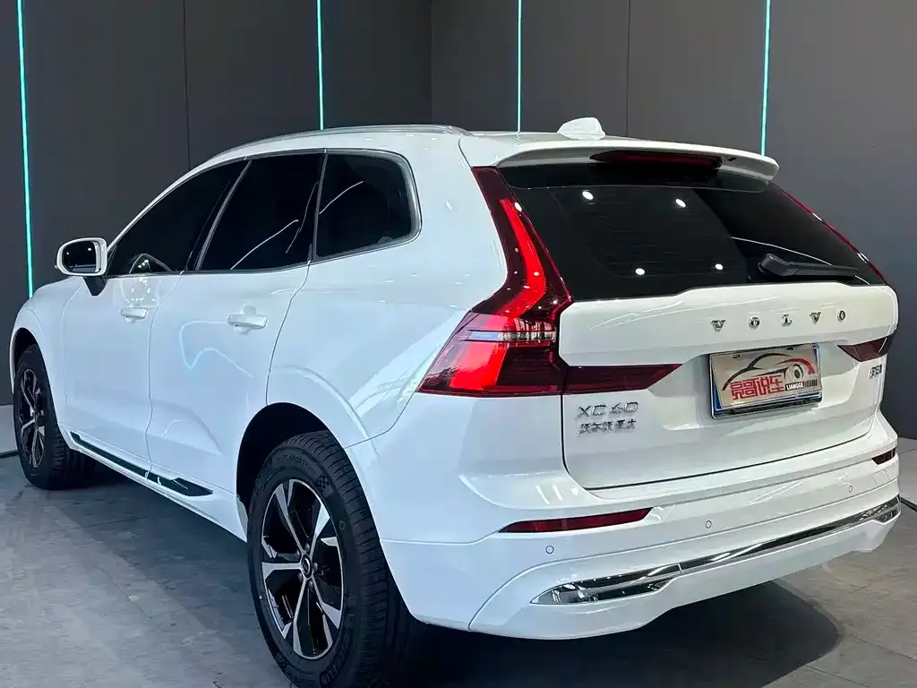 Volvo XC60 2025 из CN, фото 8