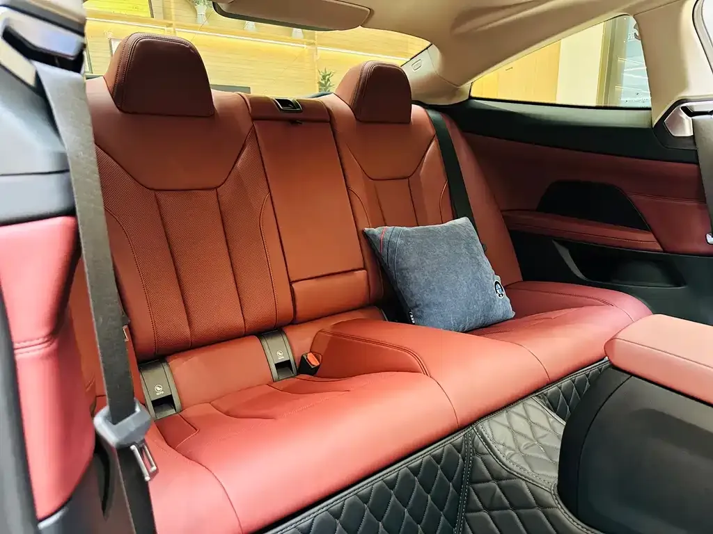BMW 4 Series 2024 из CN, фото 9
