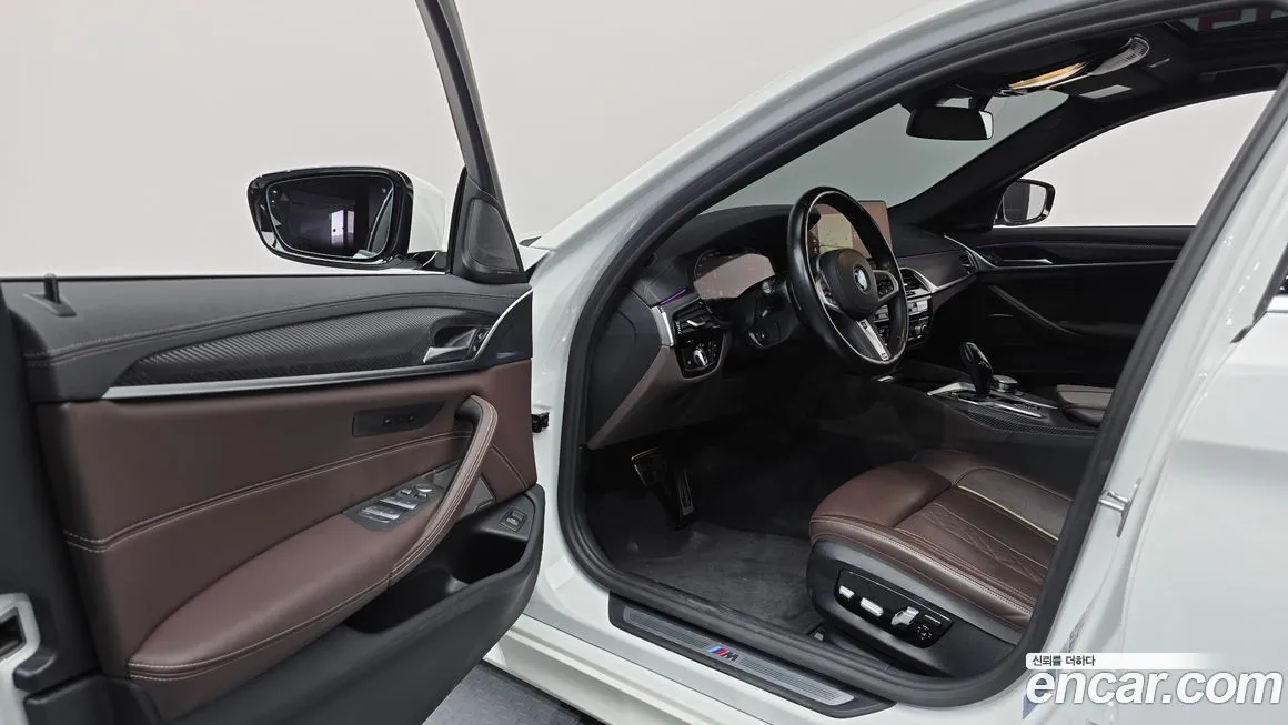 BMW 5-Series 2023 из KR, фото 6