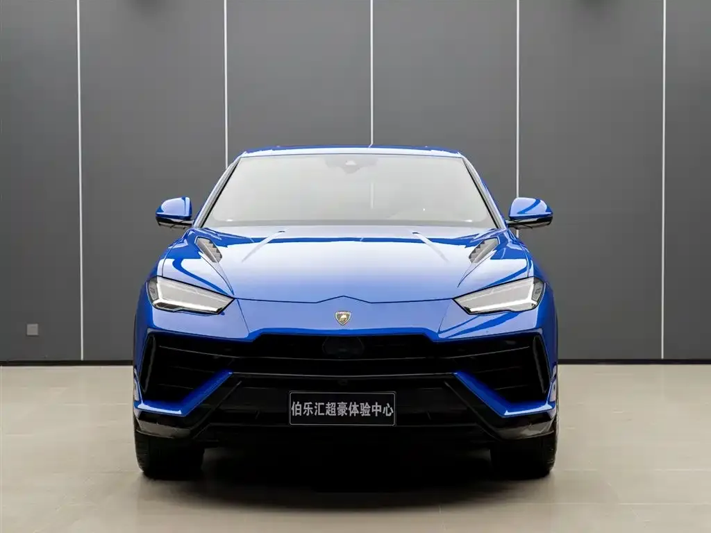Lamborghini Urus — фото 5