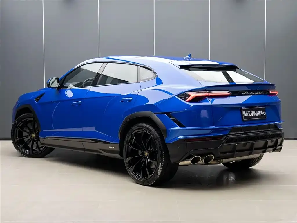 Lamborghini Urus — фото 3