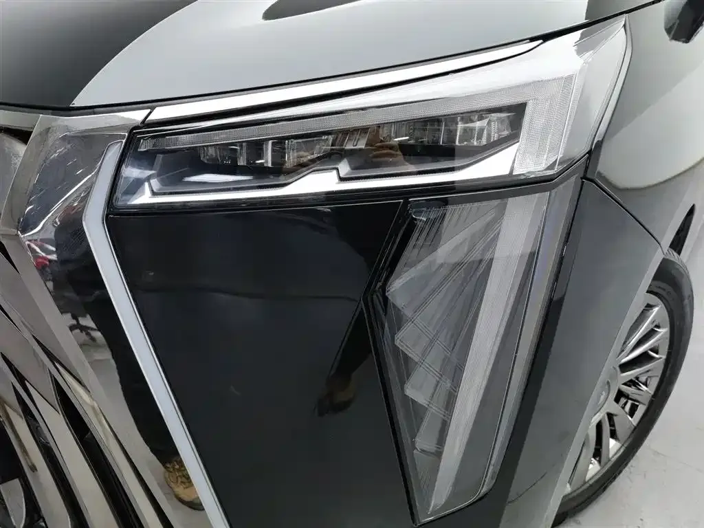 GAC Motor Trumpchi M8 — фото 8