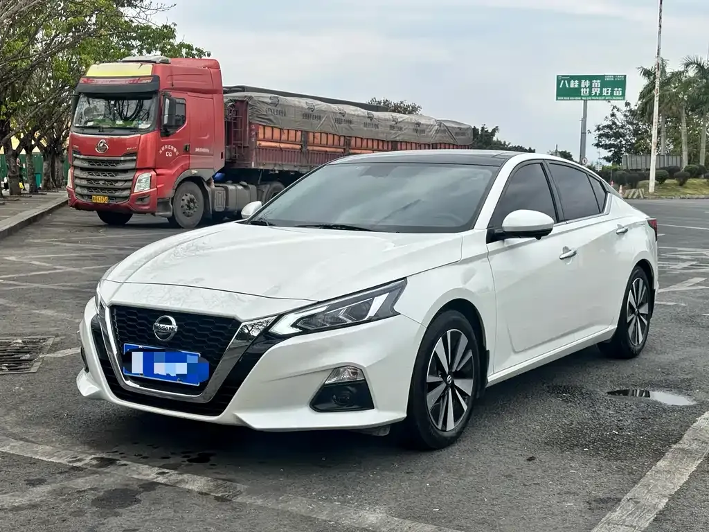 Nissan Teana 2022 из CN, фото 1