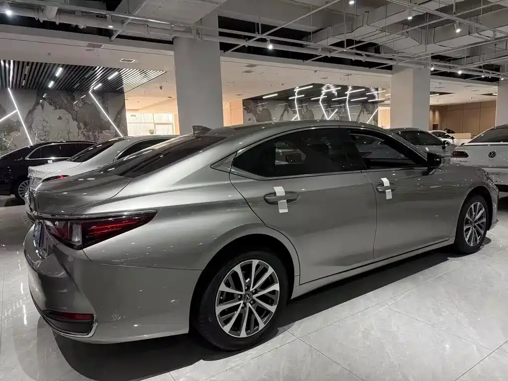 Lexus ES 2024 из CN, фото 7