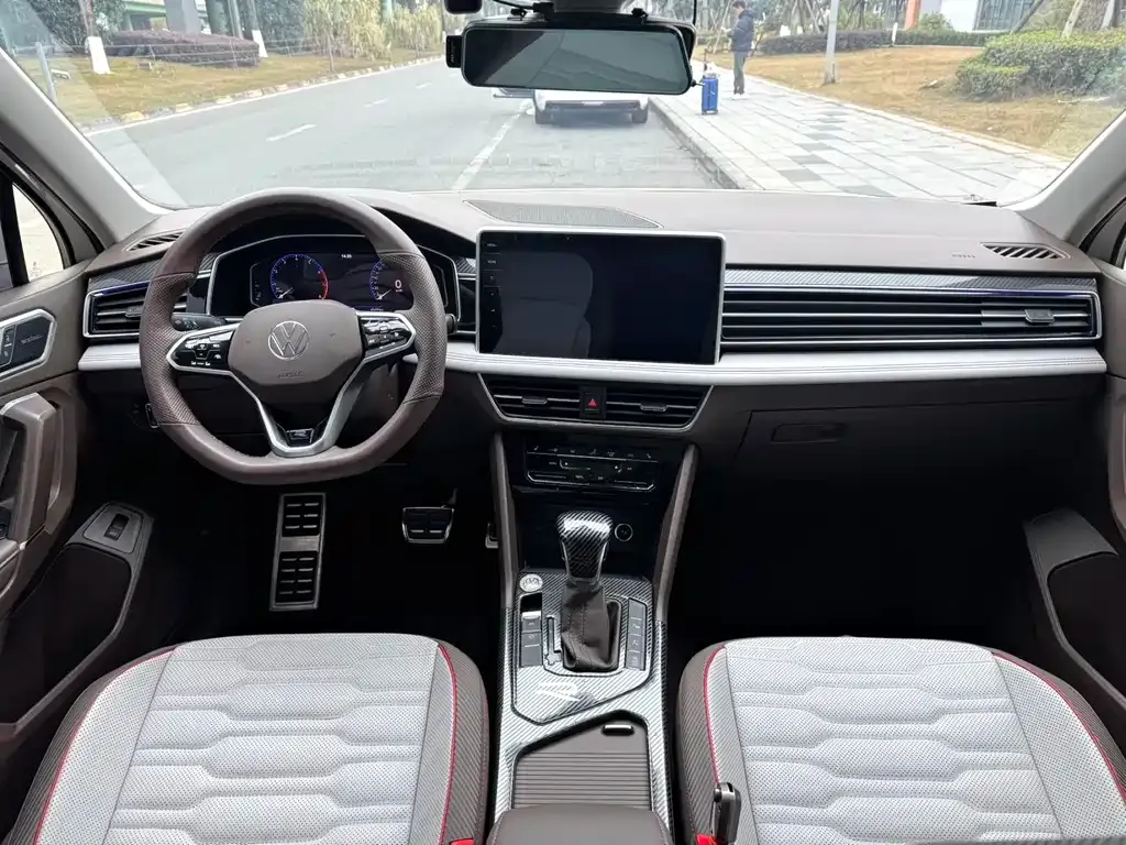Volkswagen Tiguan L 2022 из CN, фото 5