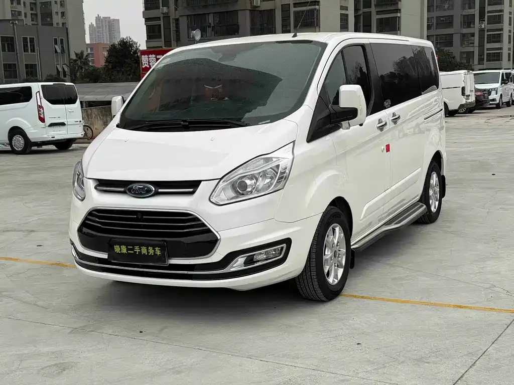 Ford Tourneo 2021 из CN, фото 1