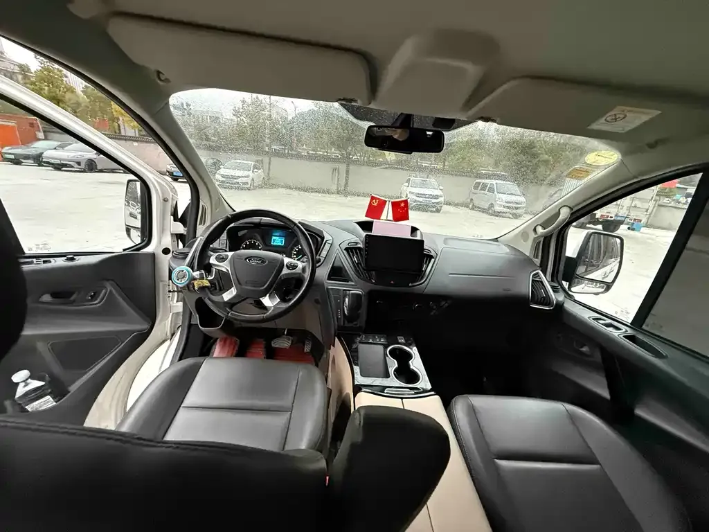 Ford Tourneo 2021 из CN, фото 4