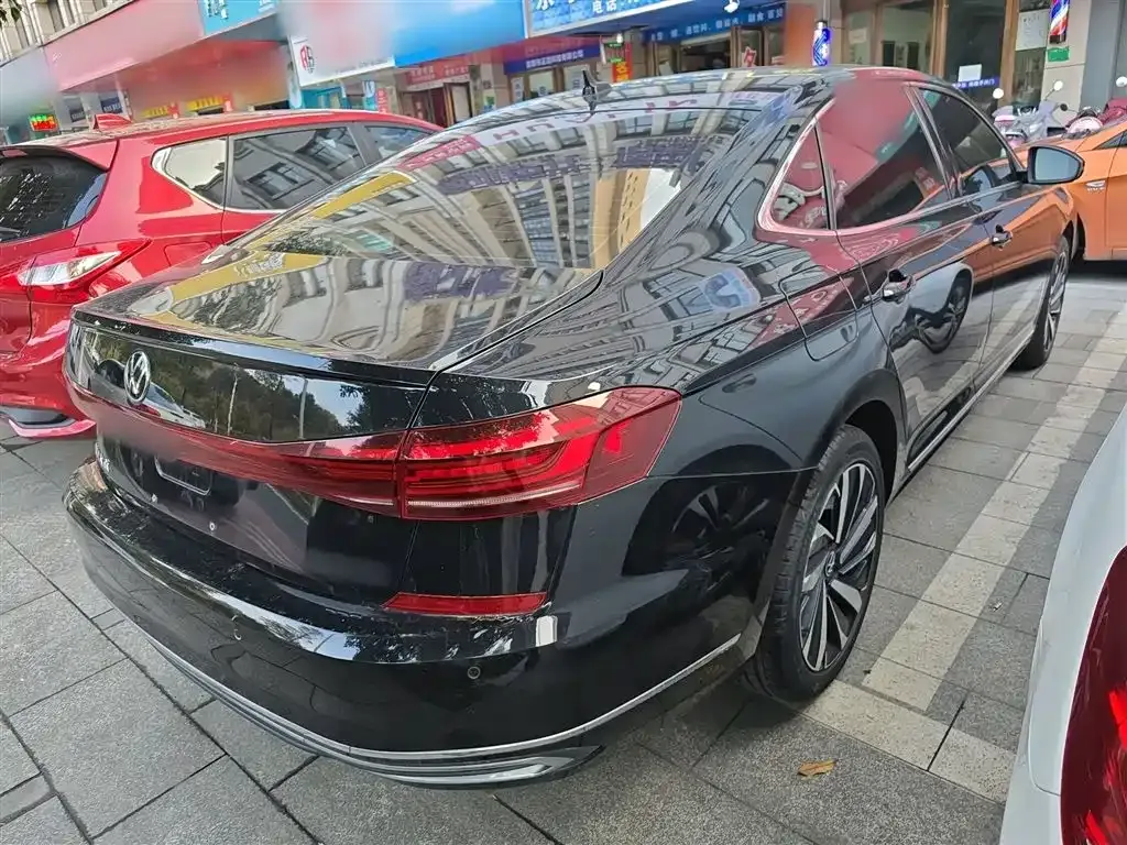 Volkswagen Passat — фото 4