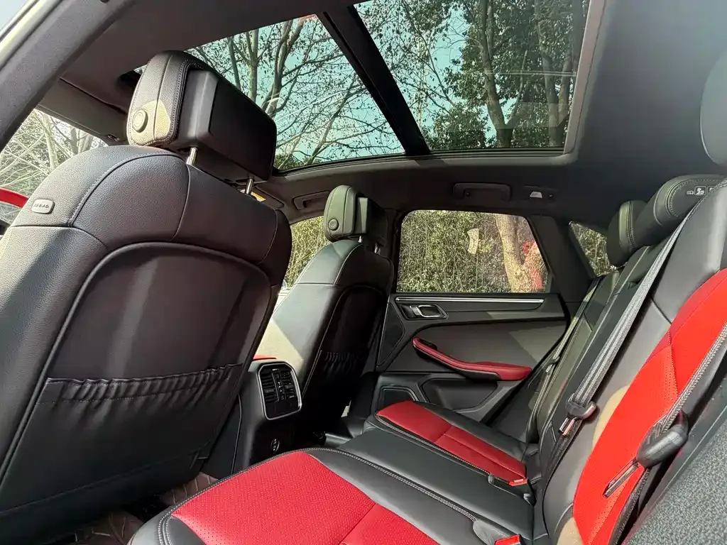 Porsche Macan 2022 из CN, фото 3