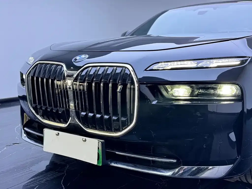 BMW i7 2024 из CN, фото 6