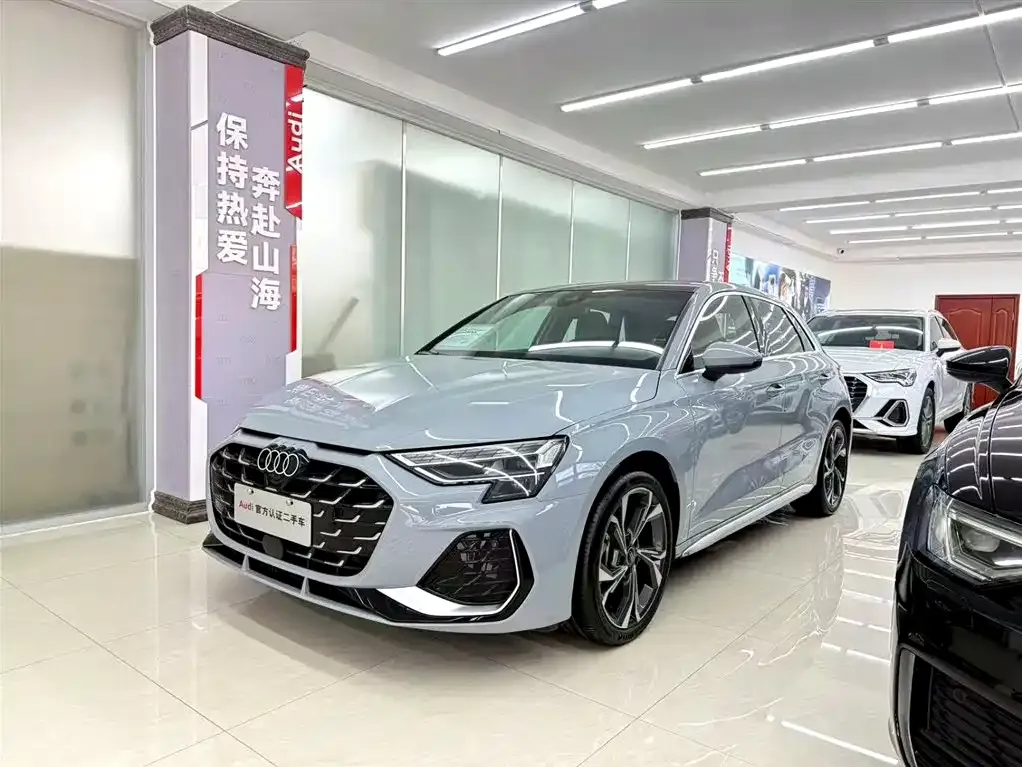 Audi A3 2024 из CN, фото 1