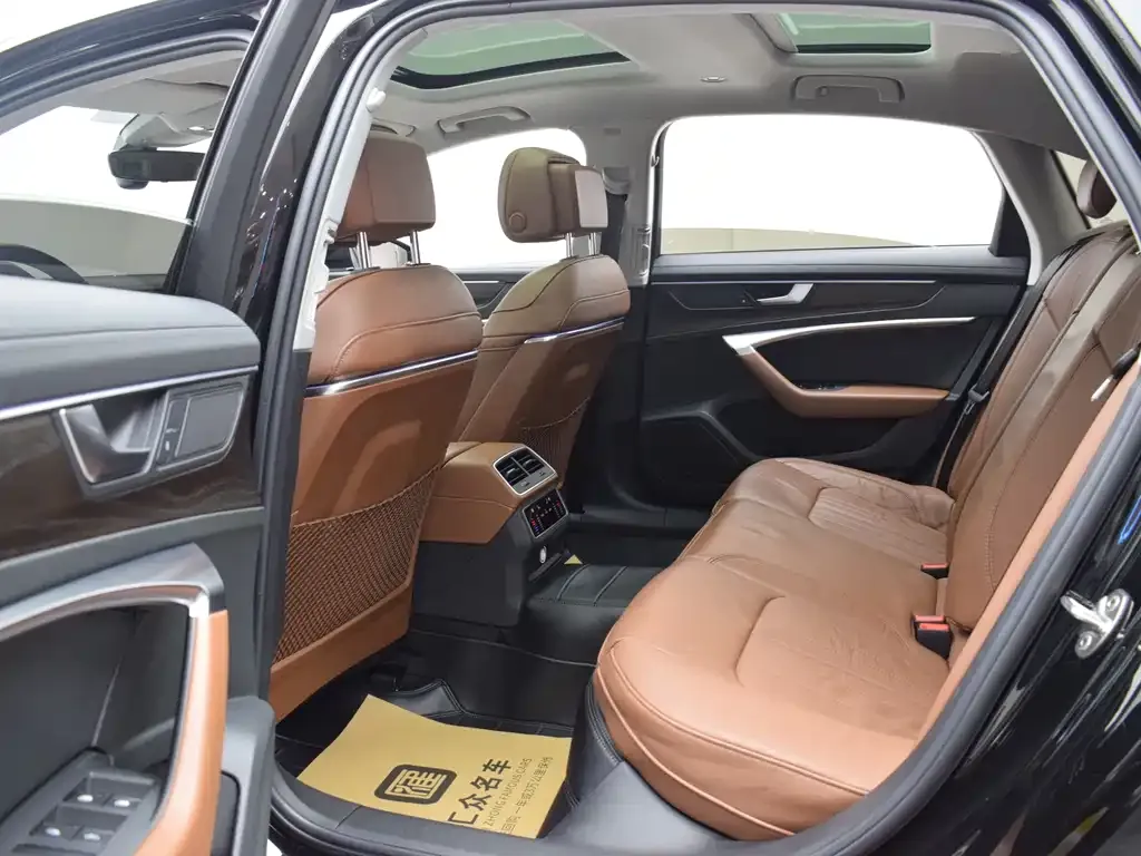 Audi A6L 2022 из CN, фото 9