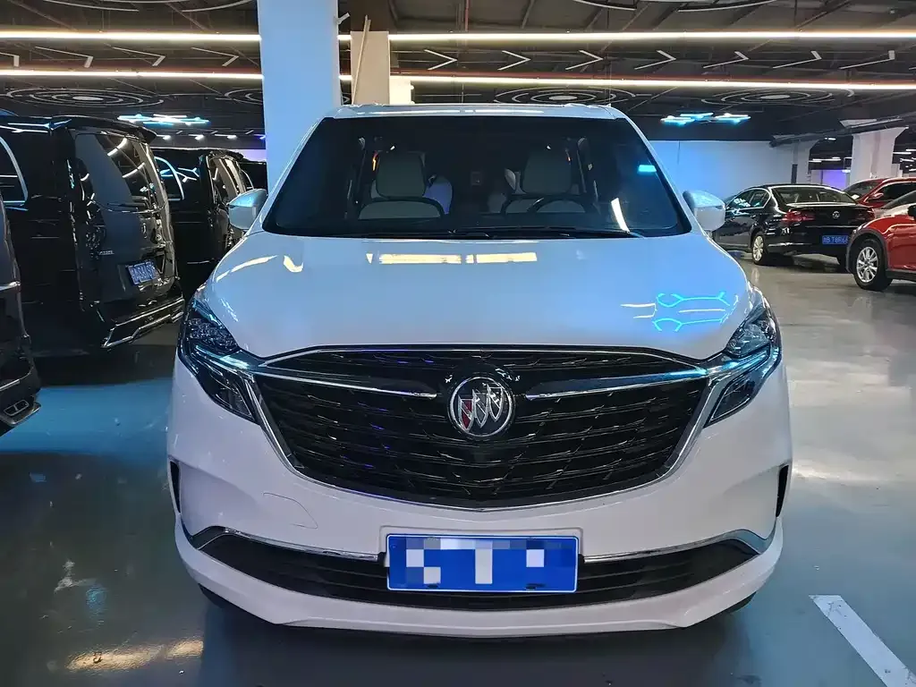 Buick GL8 2021 из CN, фото 9