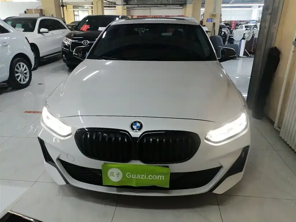 BMW 1 Series 2021 из CN, фото 8