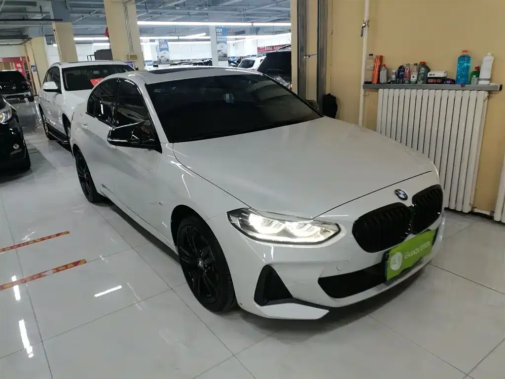BMW 1 Series 2021 из CN, фото 6