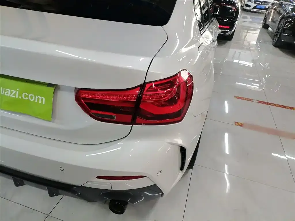 BMW 1 Series 2021 из CN, фото 4