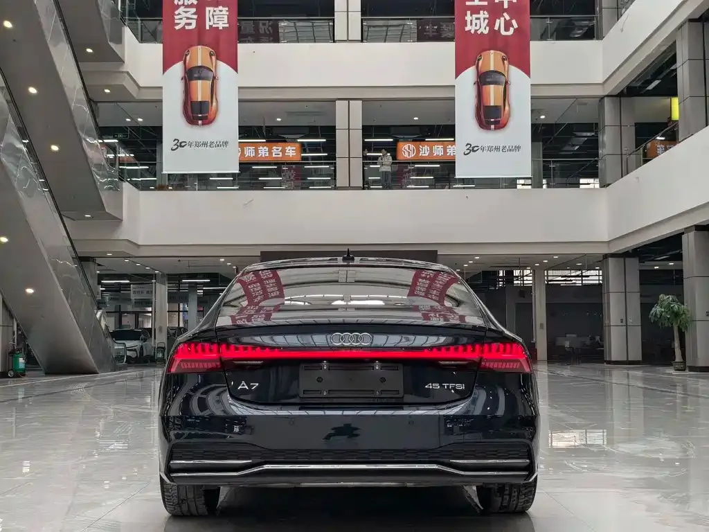Audi A7 2021 из CN, фото 7
