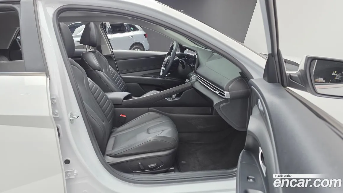 Hyundai AVANTE — фото 9