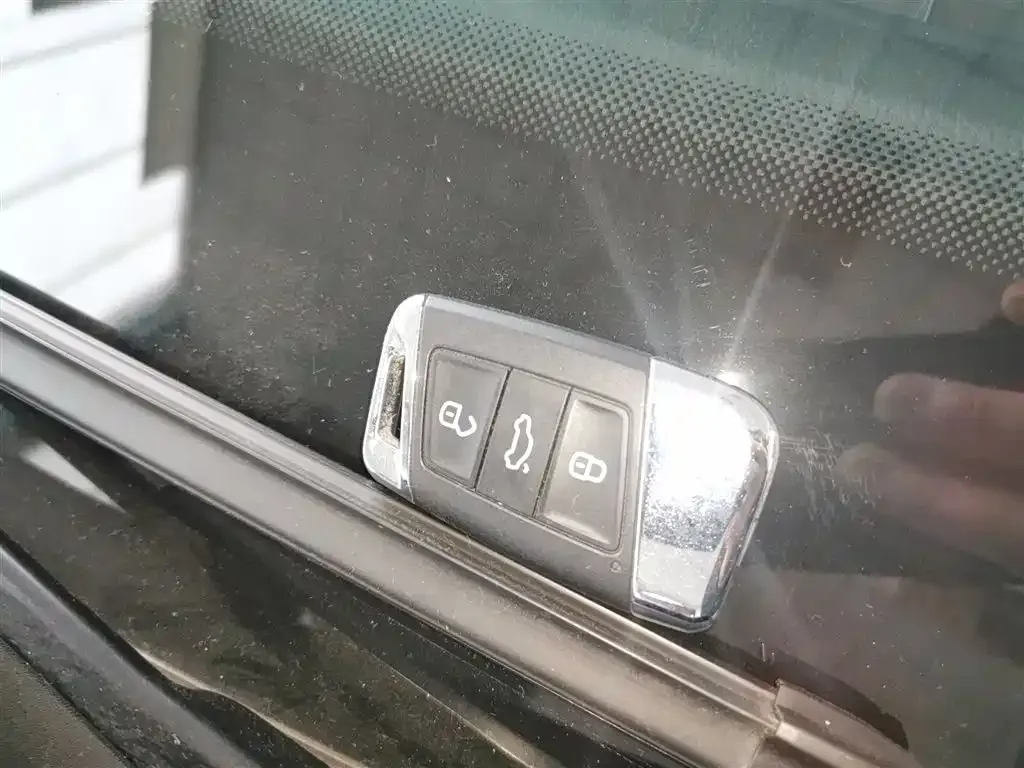 Volkswagen Magotan 2022 из CN, фото 8