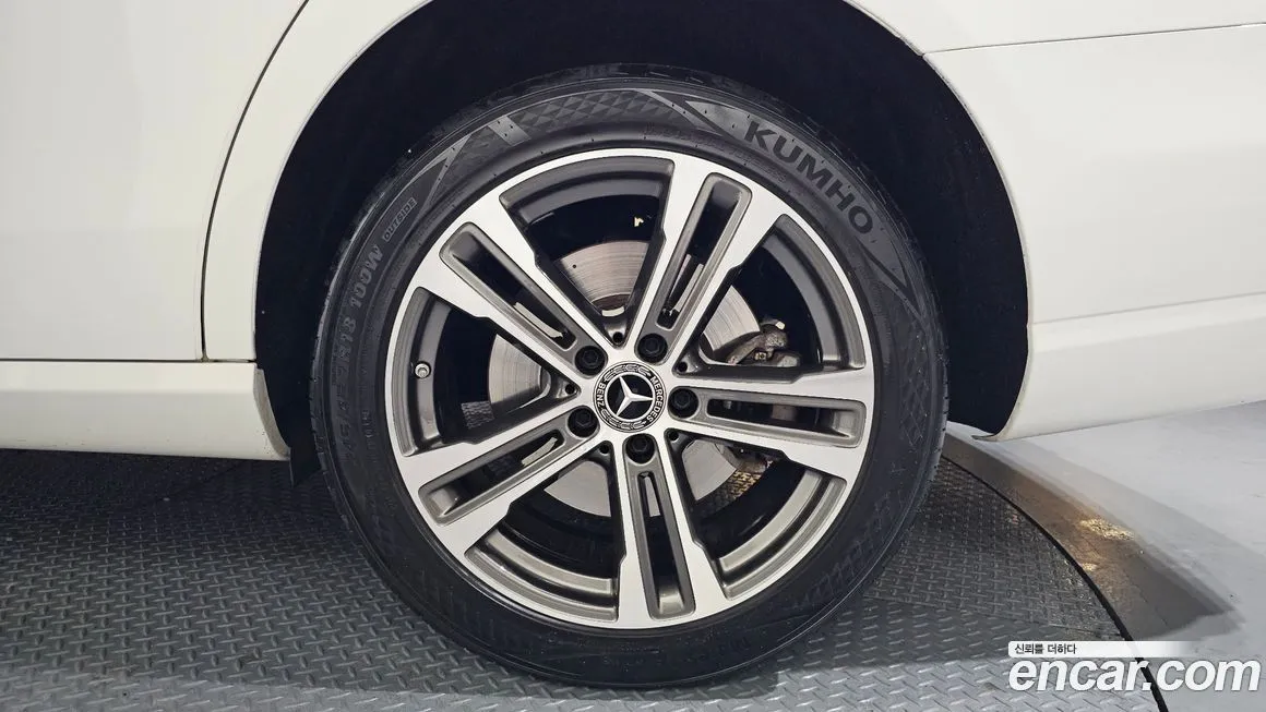 Mercedes-Benz E-Class 2022 из KR, фото 5