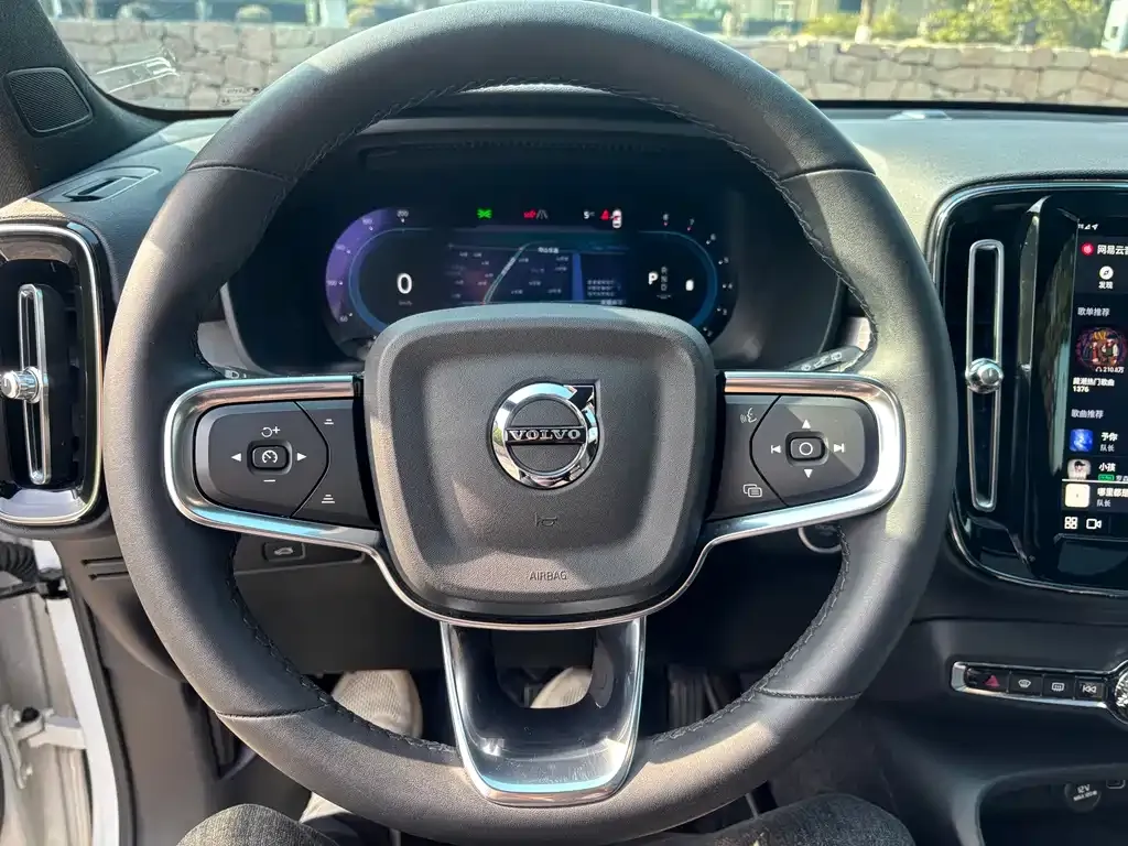 Volvo XC40 2022 из CN, фото 7