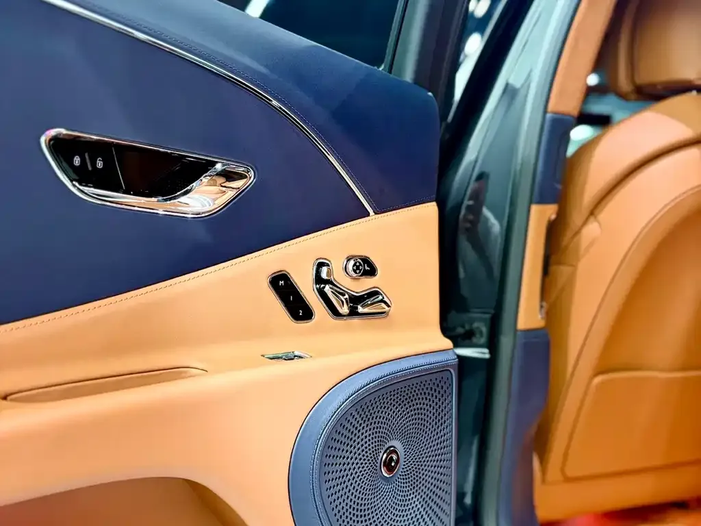 Bentley Flying Spur 2021 из CN, фото 3